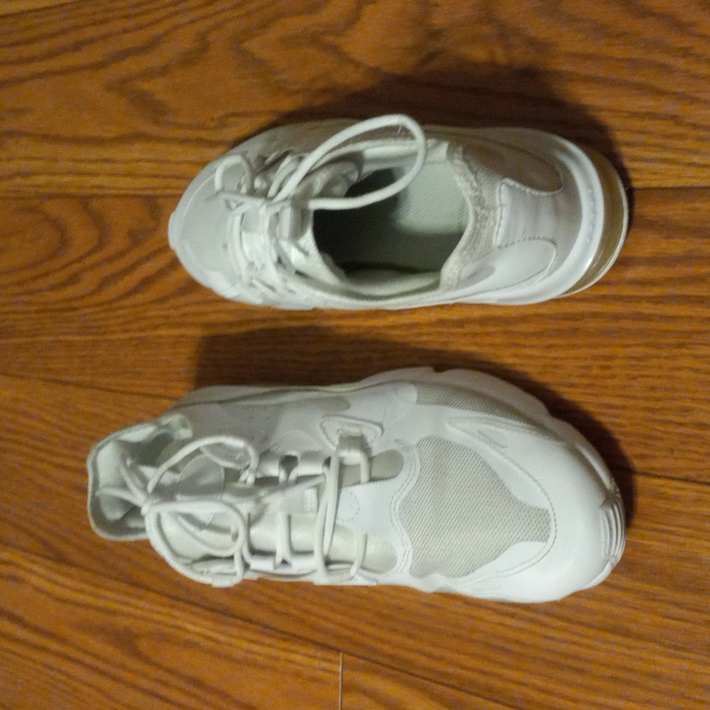 Shoes - Picture 3 of 3